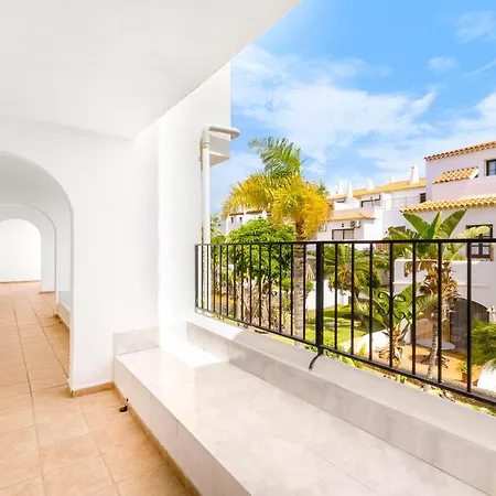 Luxury House With 3 Bedrooms And Ocean And Mountain Views *