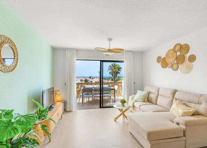 Luxury House With 3 Bedrooms And Ocean And Mountain Views アパート