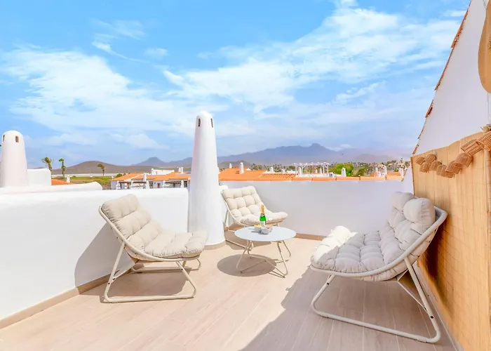 Luxury House With 3 Bedrooms And Ocean And Mountain Views *